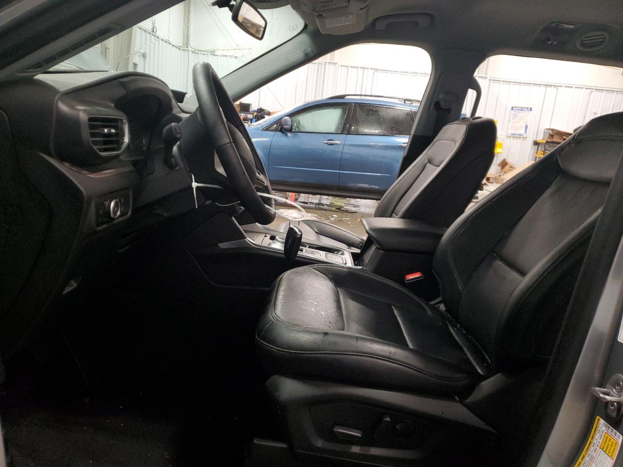 2023 Ford Explorer - Image 7