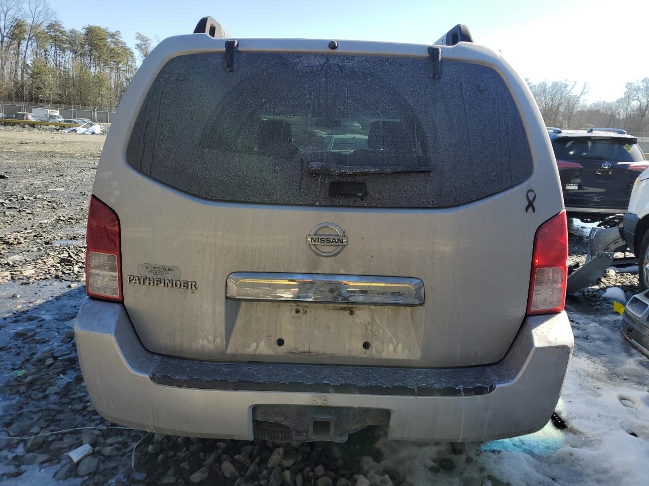2005 Nissan Pathfinder - Image 6