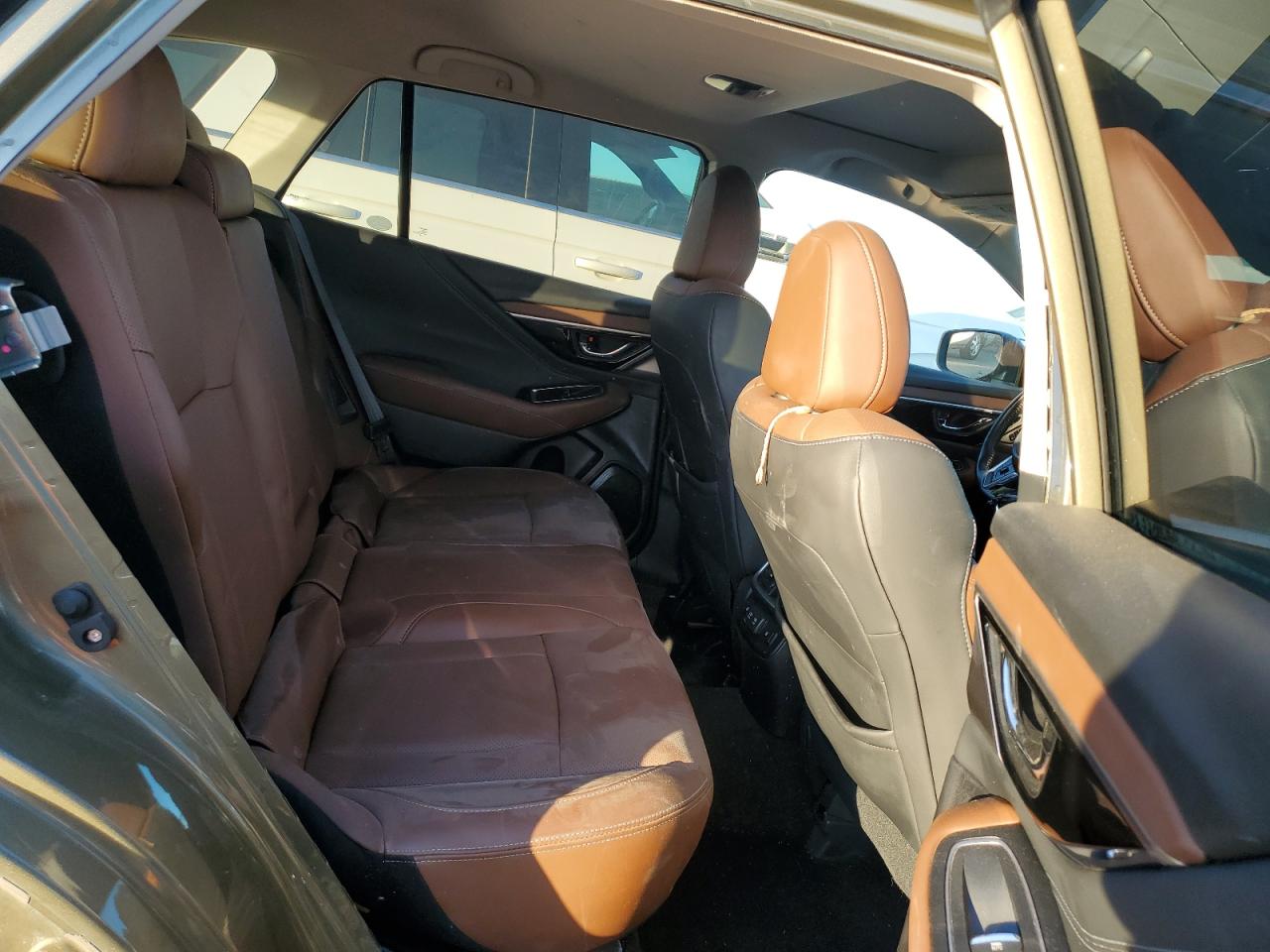 2020 Subaru Outback - Image 10