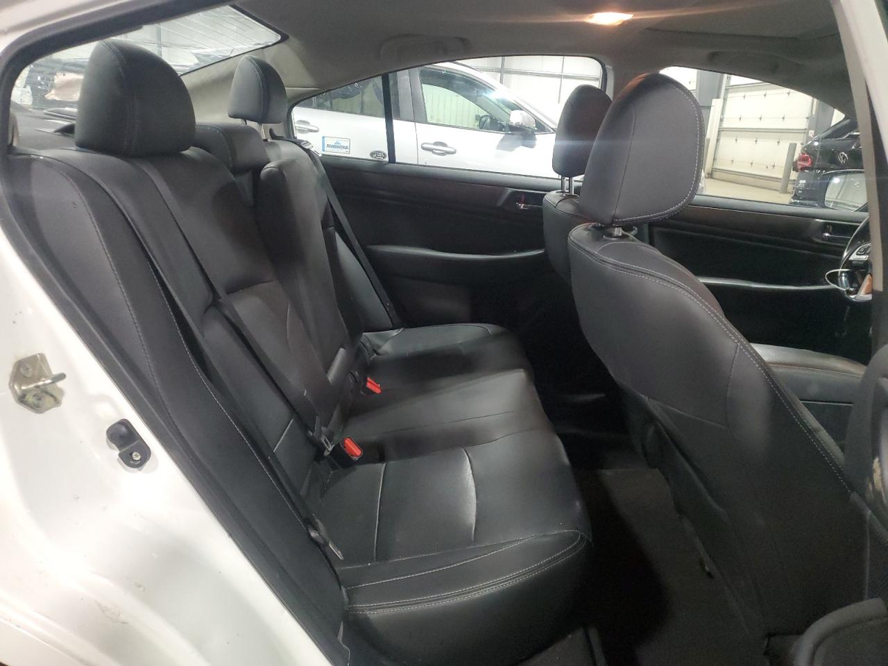 2016 Subaru Legacy - Image 11