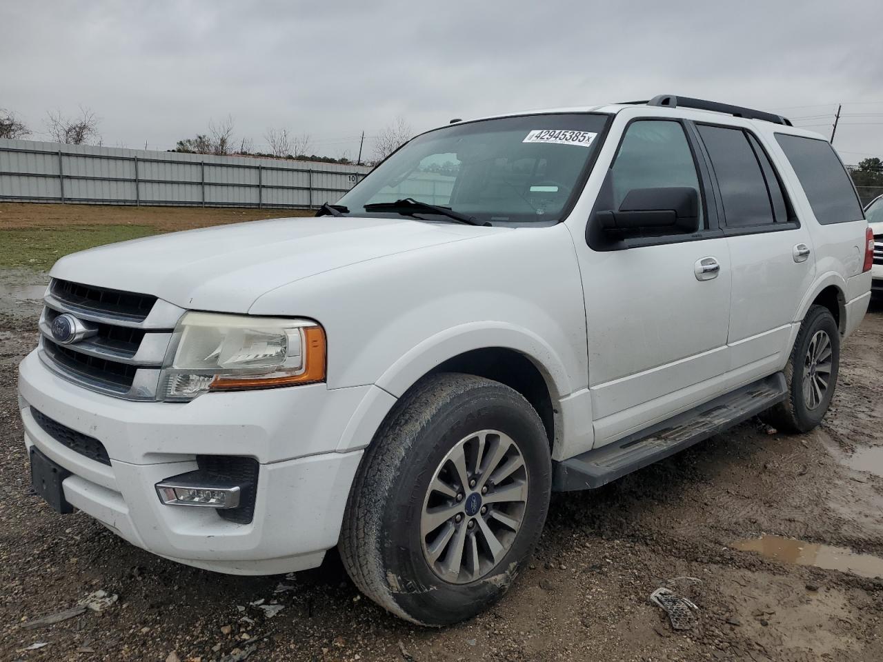 2017 Ford Expedition - Image 1