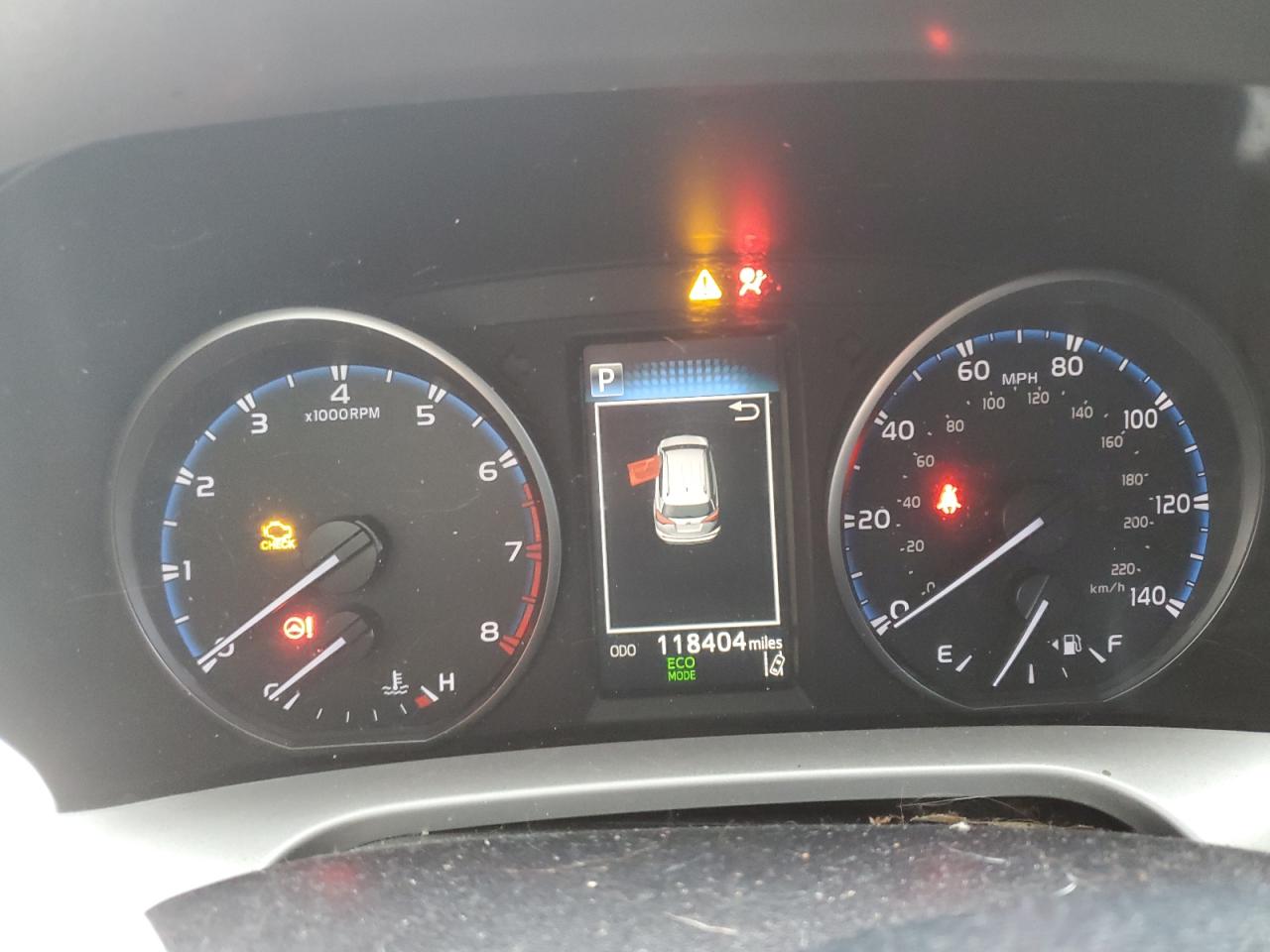 2018 Toyota RAV 4 - Image 9