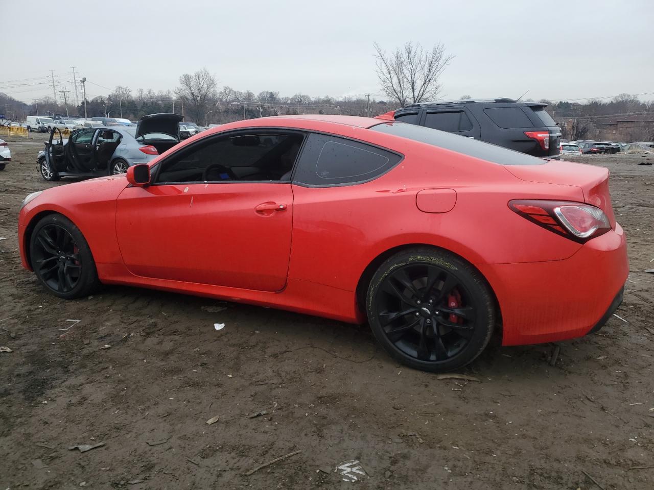2014 Hyundai Genesis - Image 2