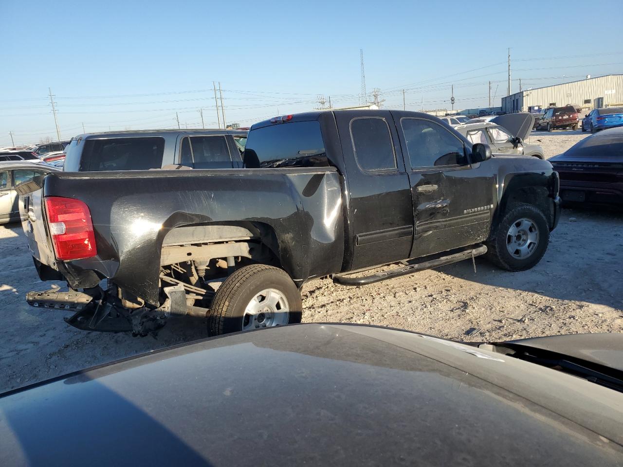 2009 Chevrolet Silverado - Image 3