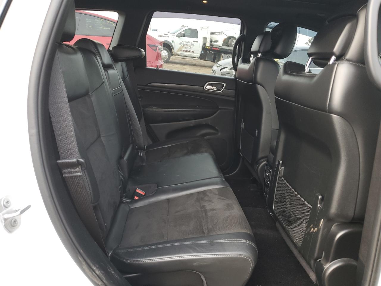2019 Jeep Grand Cherokee - Image 10