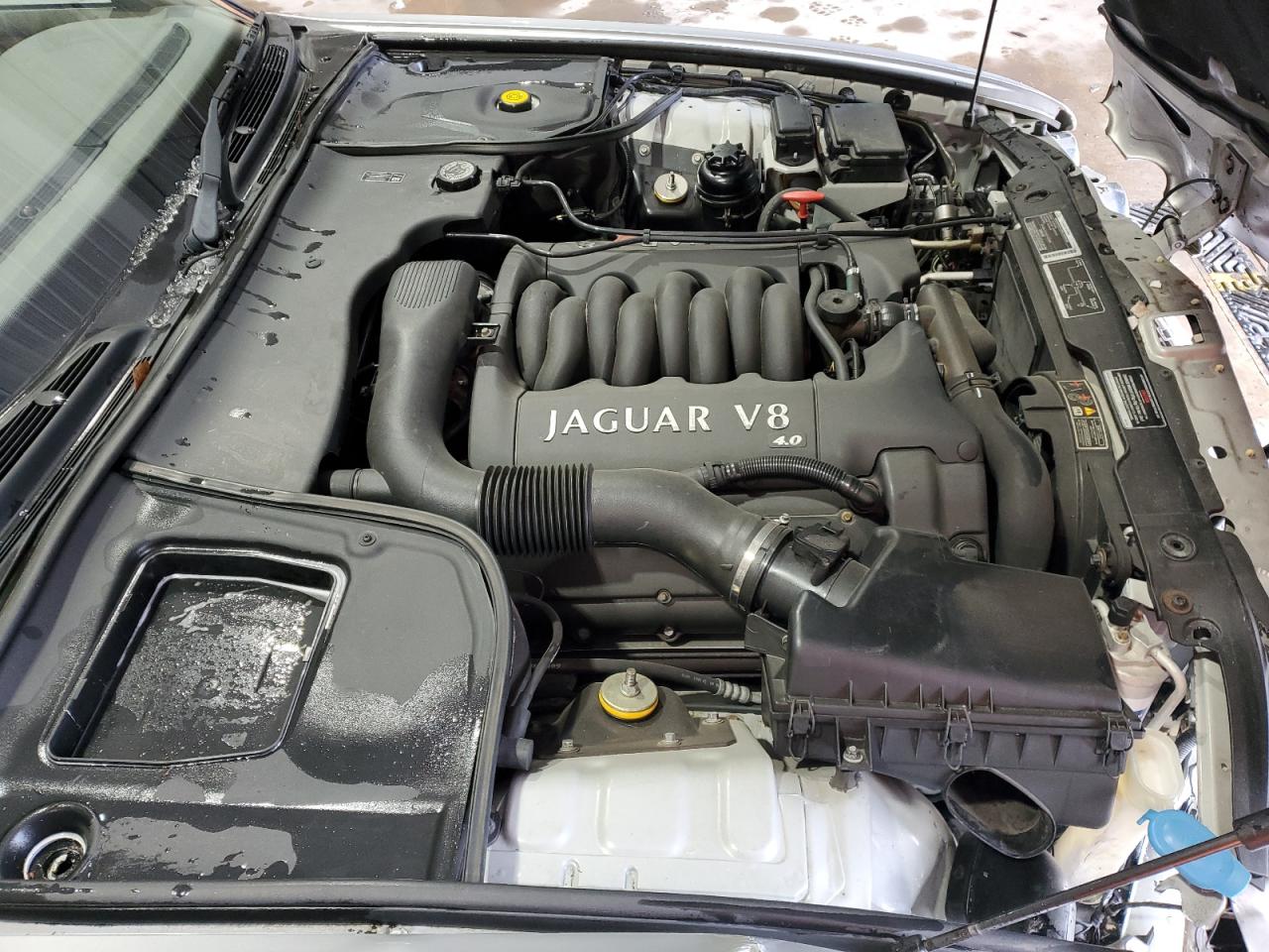 2003 Jaguar XJ - Image 11