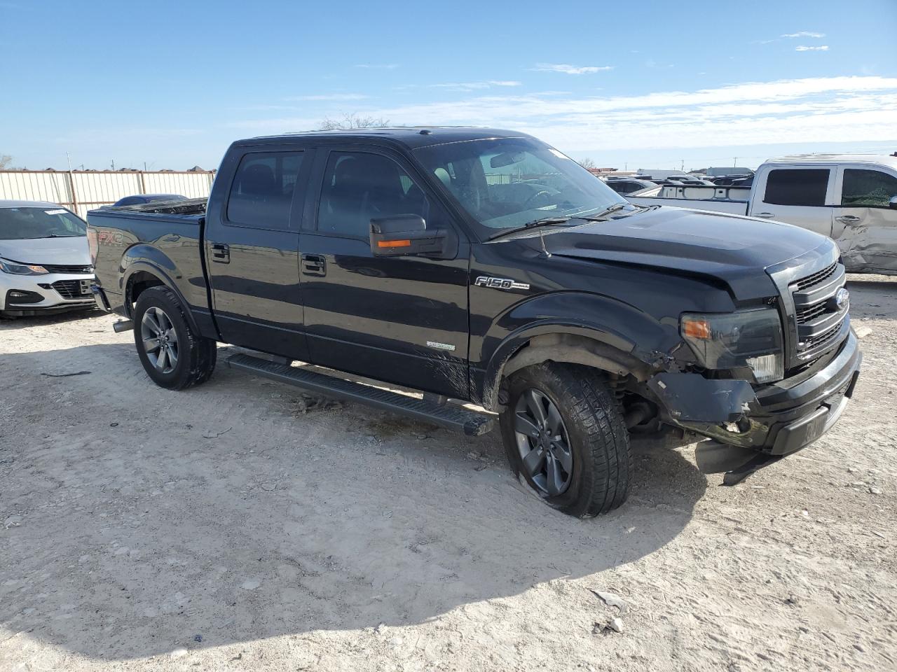 VIN 1FTFW1CT8EKE68977 2014 FORD F-150 no.4