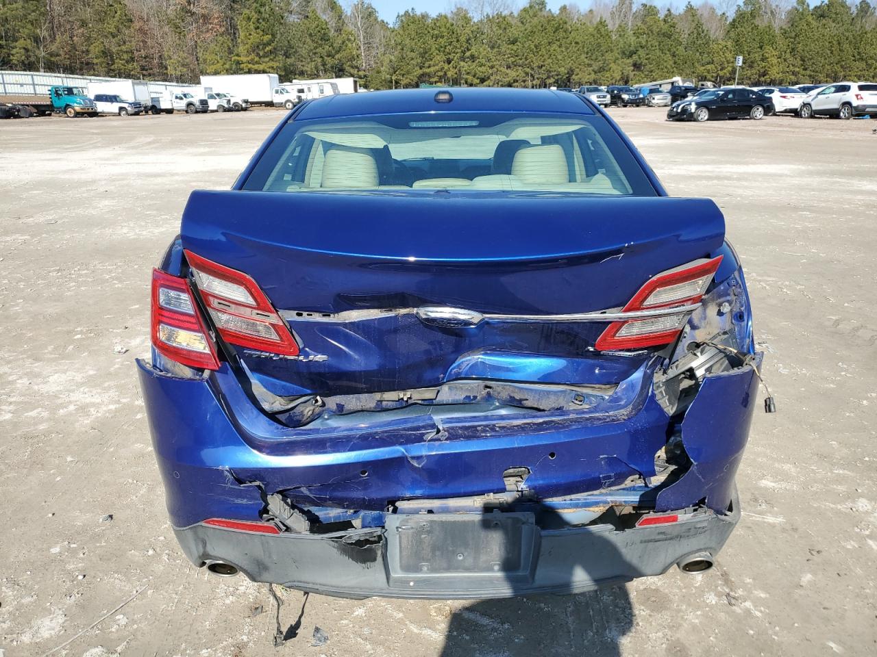 2013 Ford Taurus - Image 6