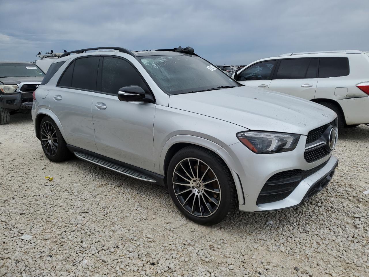 2021 Mercedes-Benz GLE - Image 4