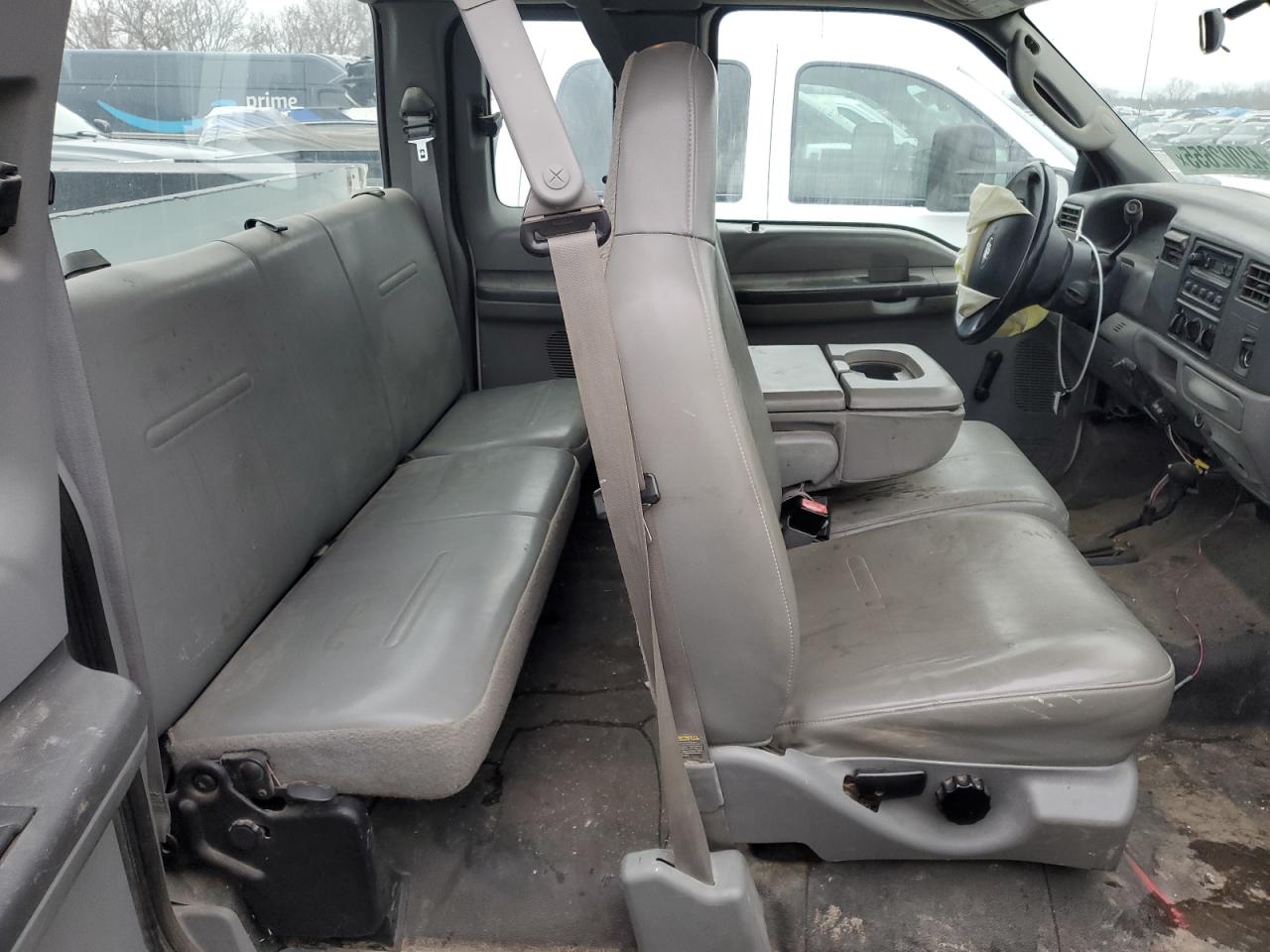 2004 Ford F250 - Image 10