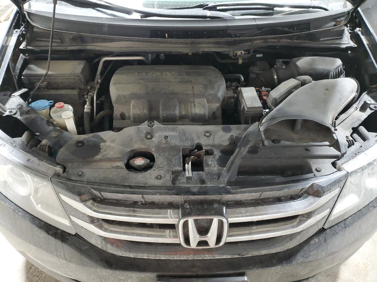 2016 Honda Odyssey - Image 12