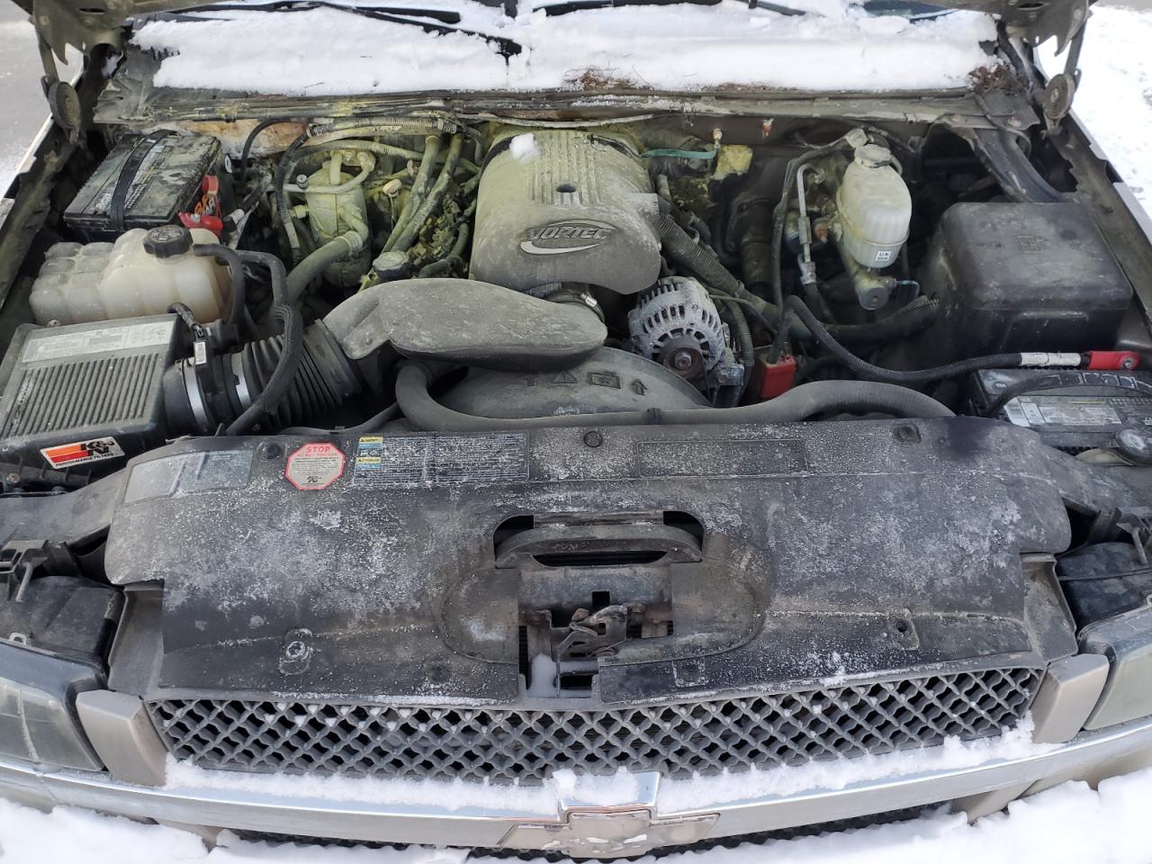 2003 Chevrolet Silverado - Image 11