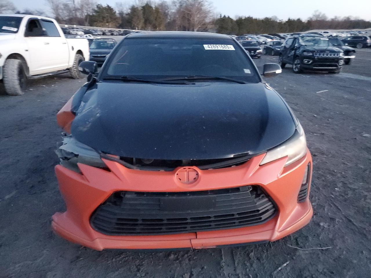 2015 Toyota tC - Image 5