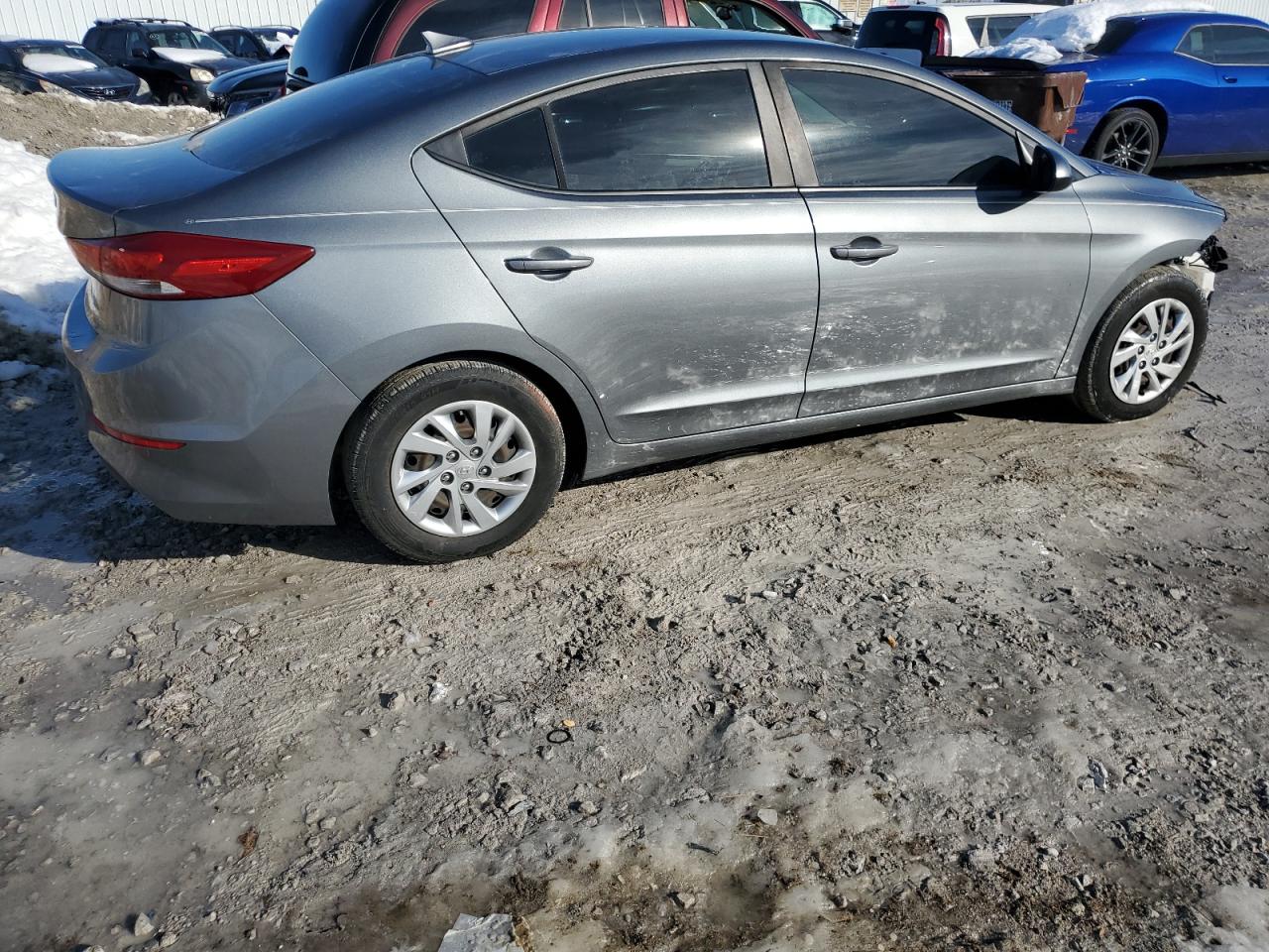 2017 Hyundai Elantra - Image 3