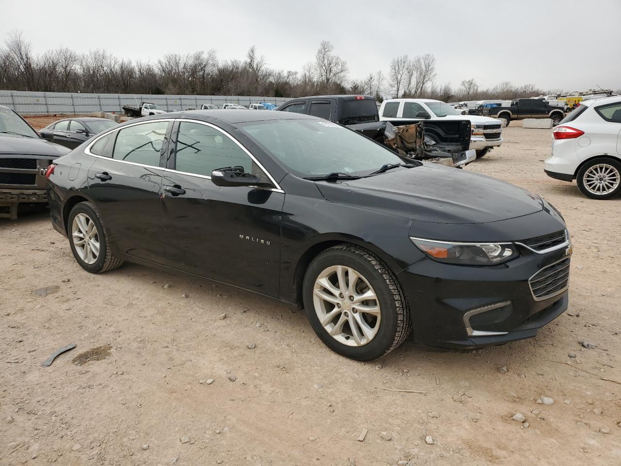 2017 Chevrolet Malibu - Image 4