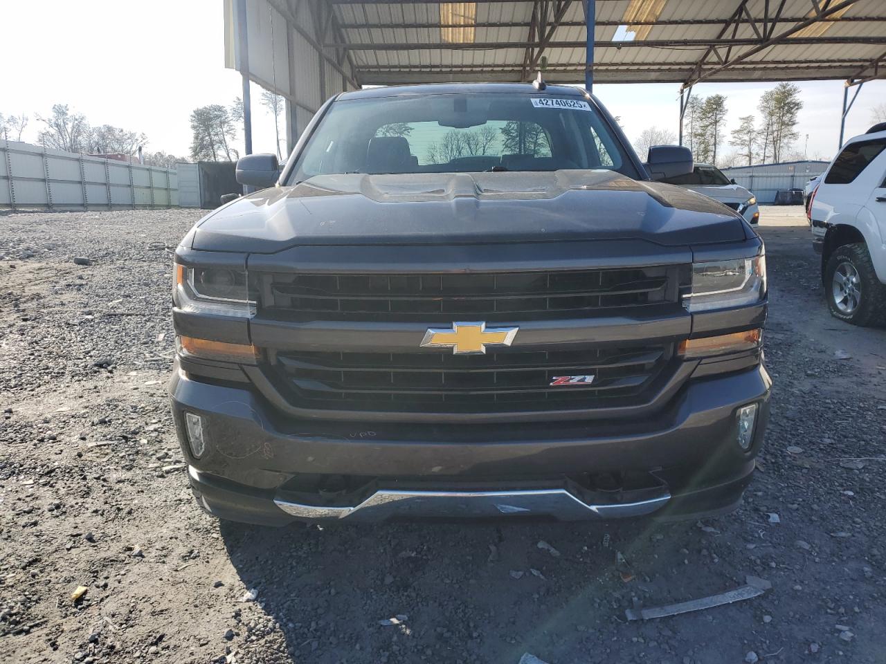2016 Chevrolet Silverado - Image 5
