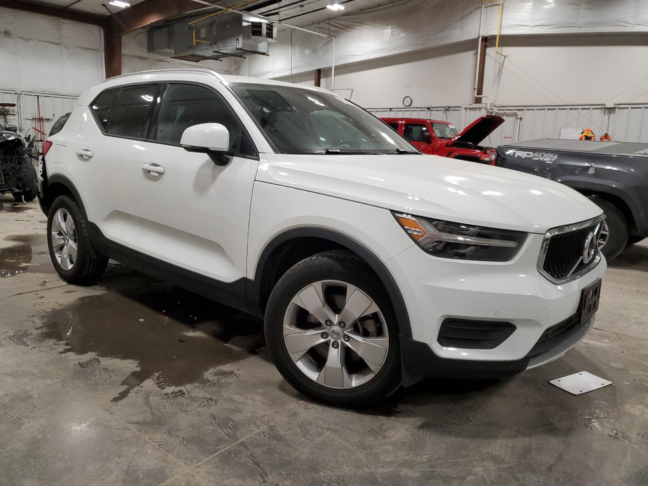 2020 Volvo XC40 - Image 4