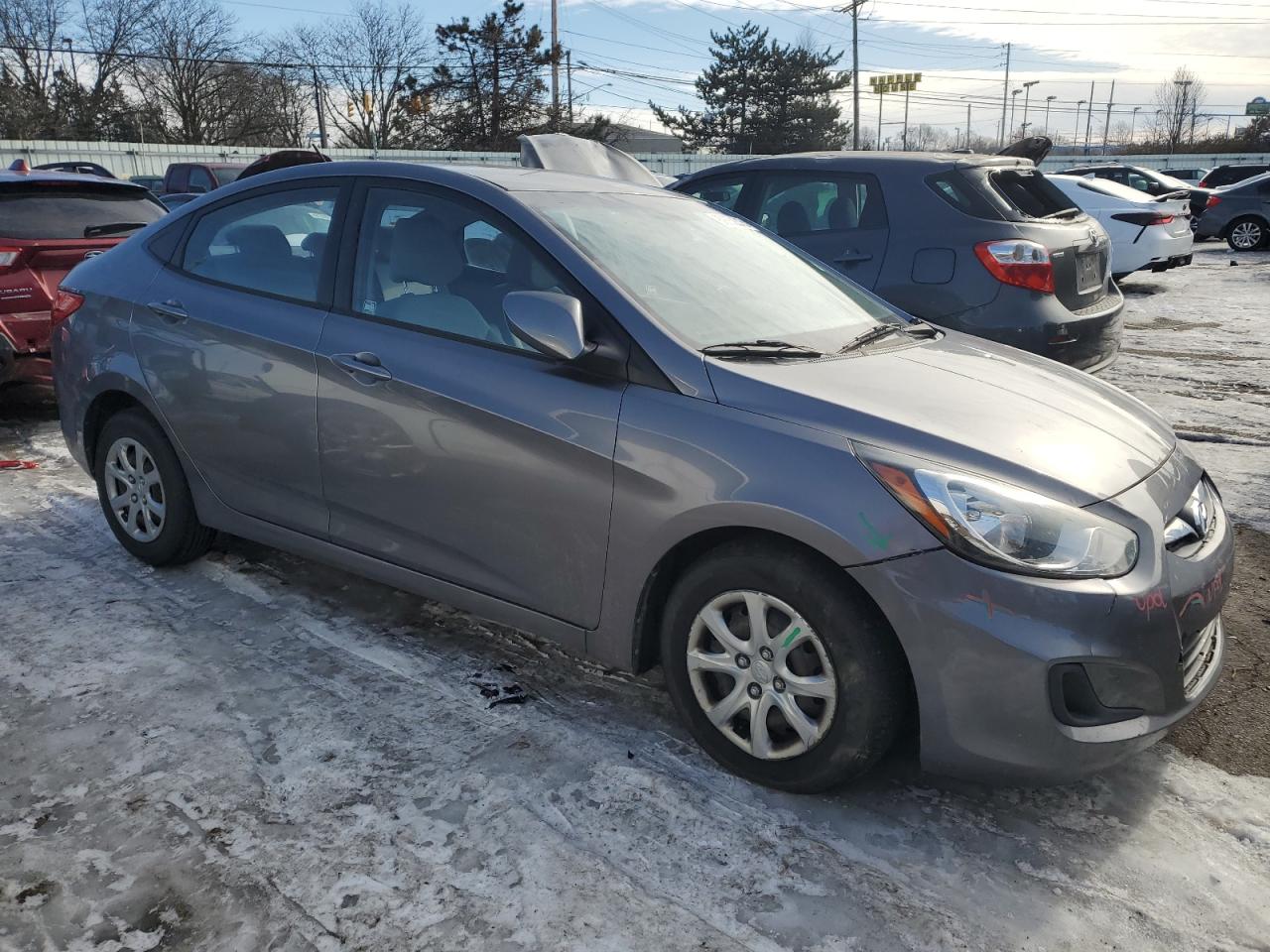 2014 Hyundai Accent - Image 4