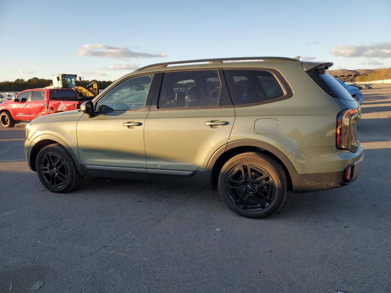 2023 Kia Telluride - Image 2