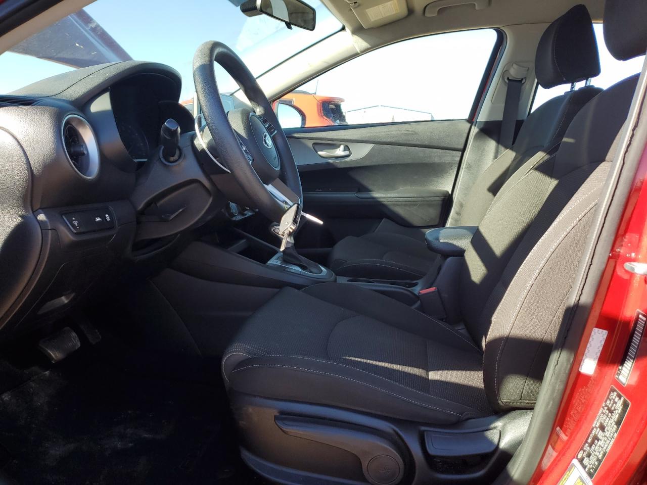 2020 Kia Forte - Image 7
