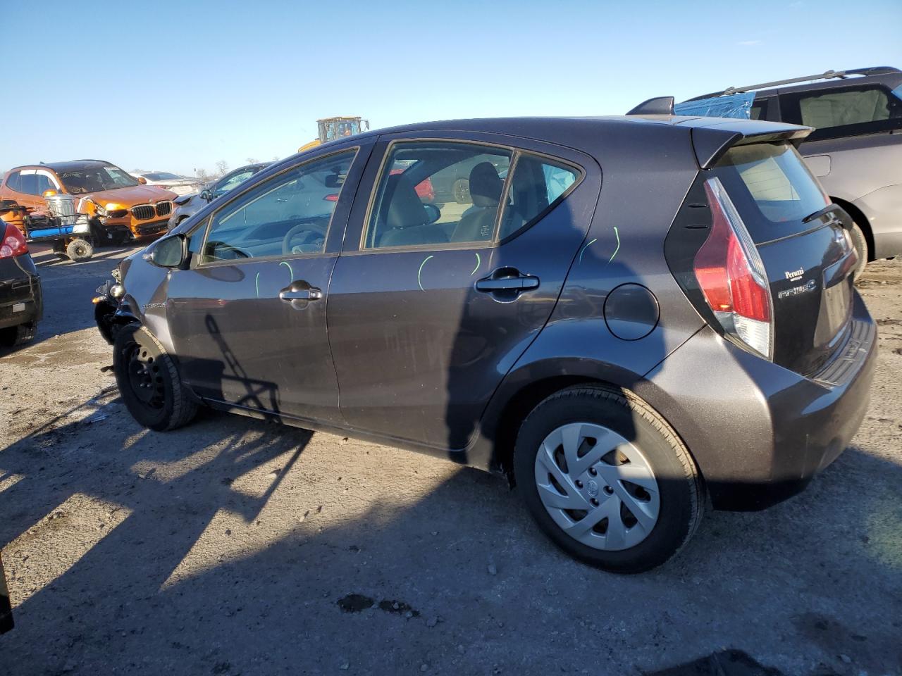 VIN JTDKDTB36G1135316 2016 TOYOTA PRIUS no.2