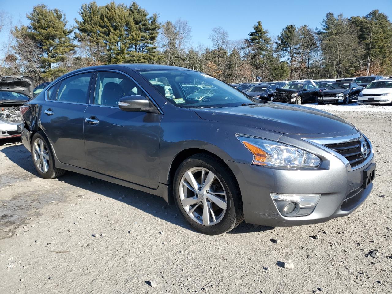 2015 Nissan Altima - Image 4
