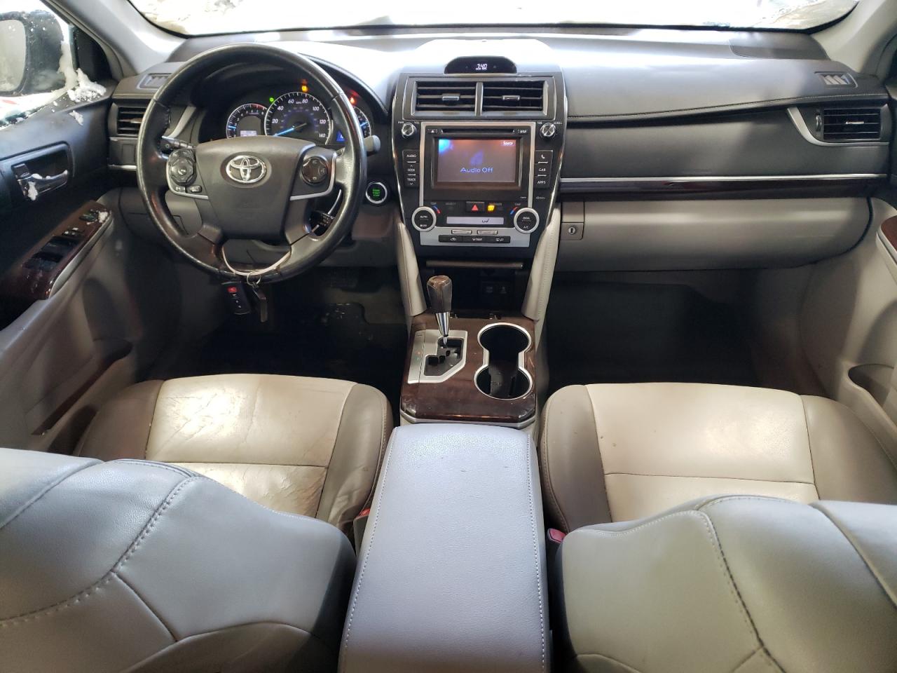 2014 Toyota Camry - Image 8