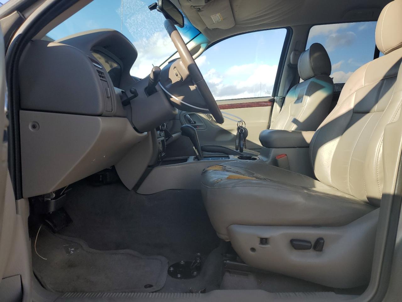 2004 Jeep Grand Cherokee - Image 7