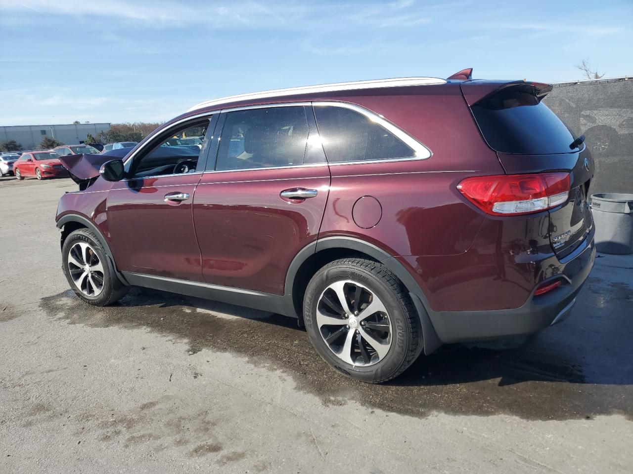 2017 Kia Sorento - Image 2