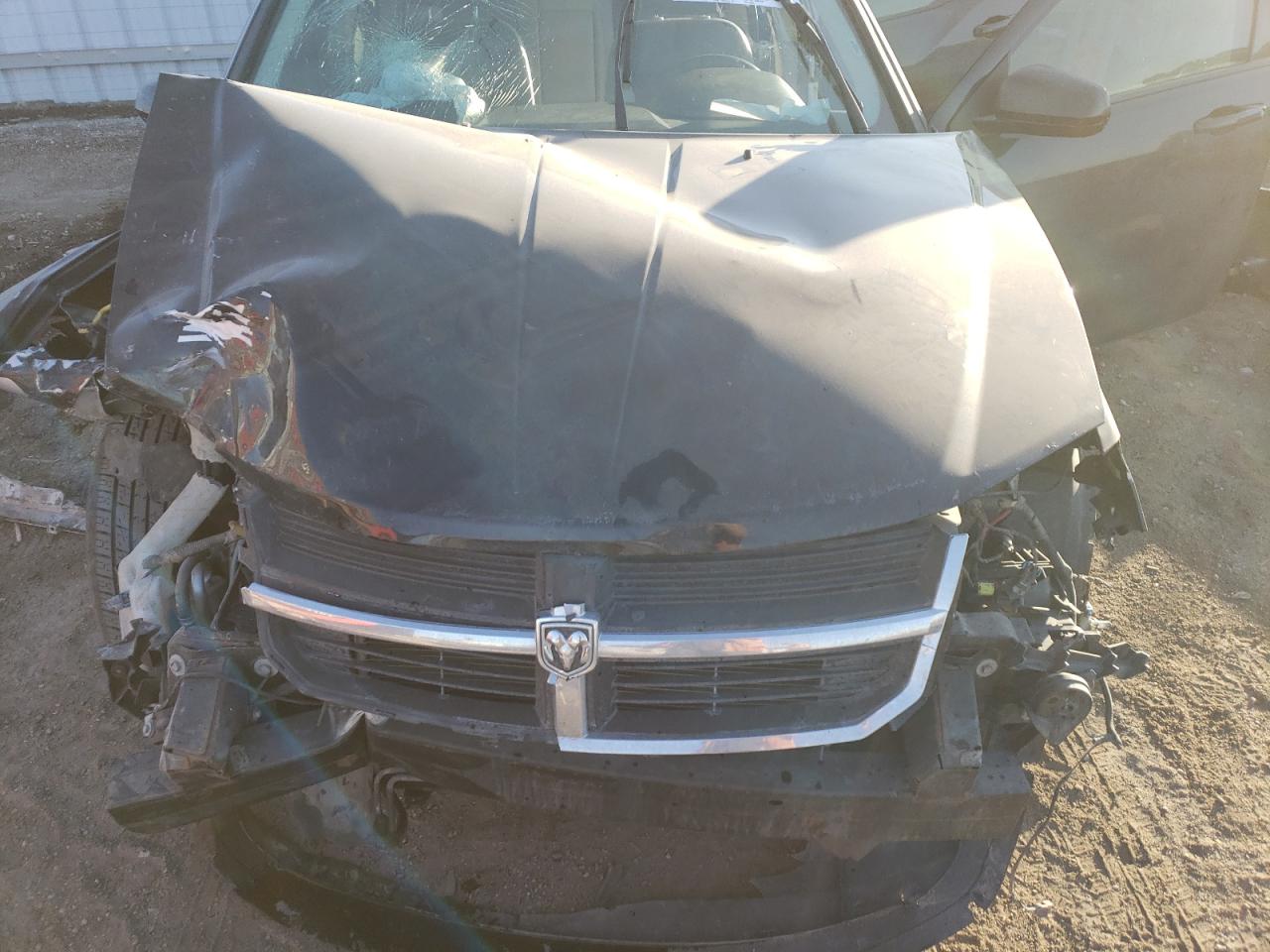 2010 Dodge Avenger - Image 12