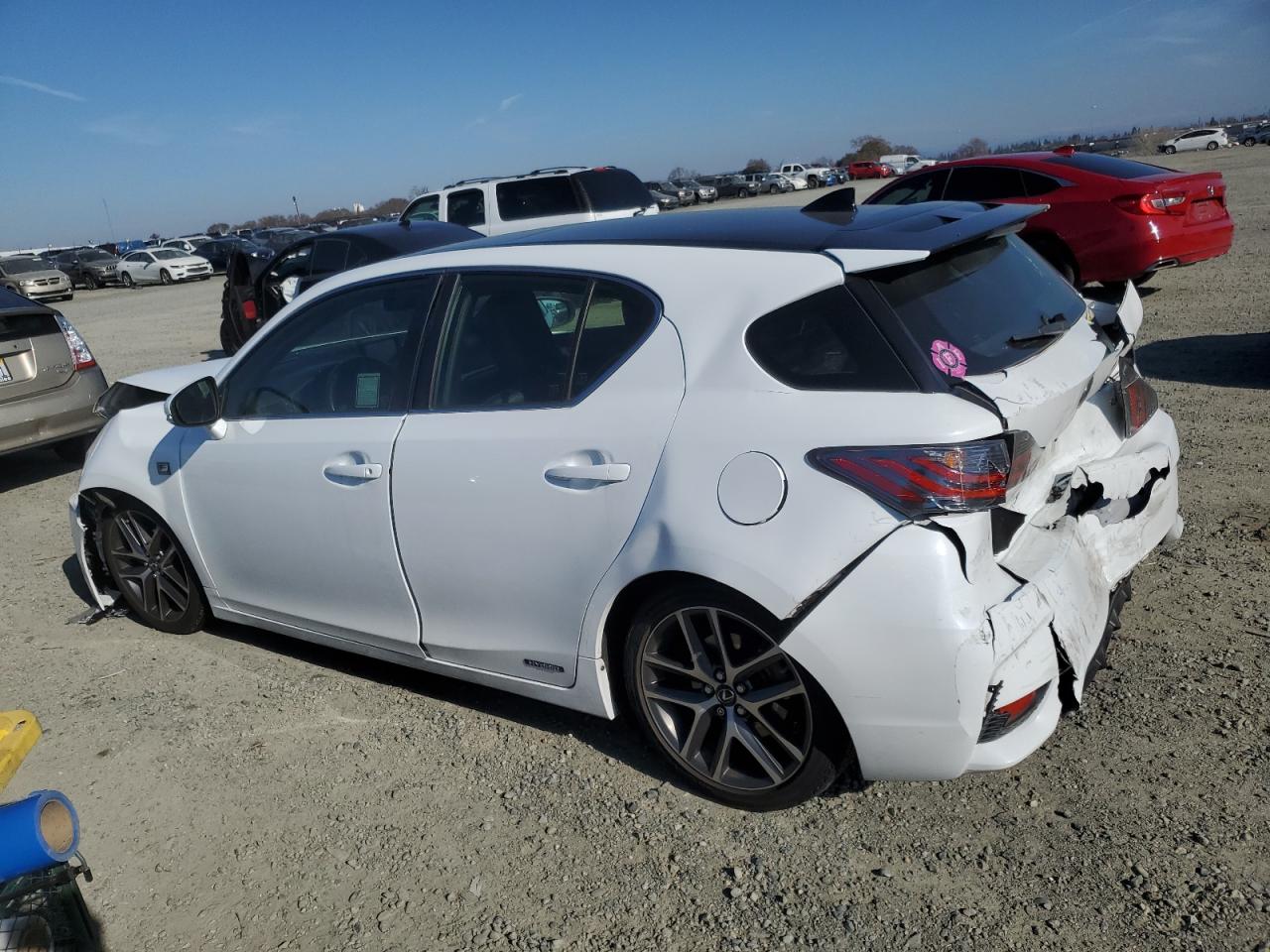 2014 Lexus CT - Image 2