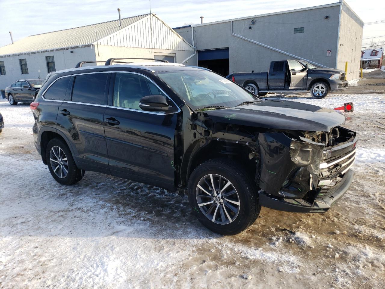 2018 Toyota Highlander - Image 4