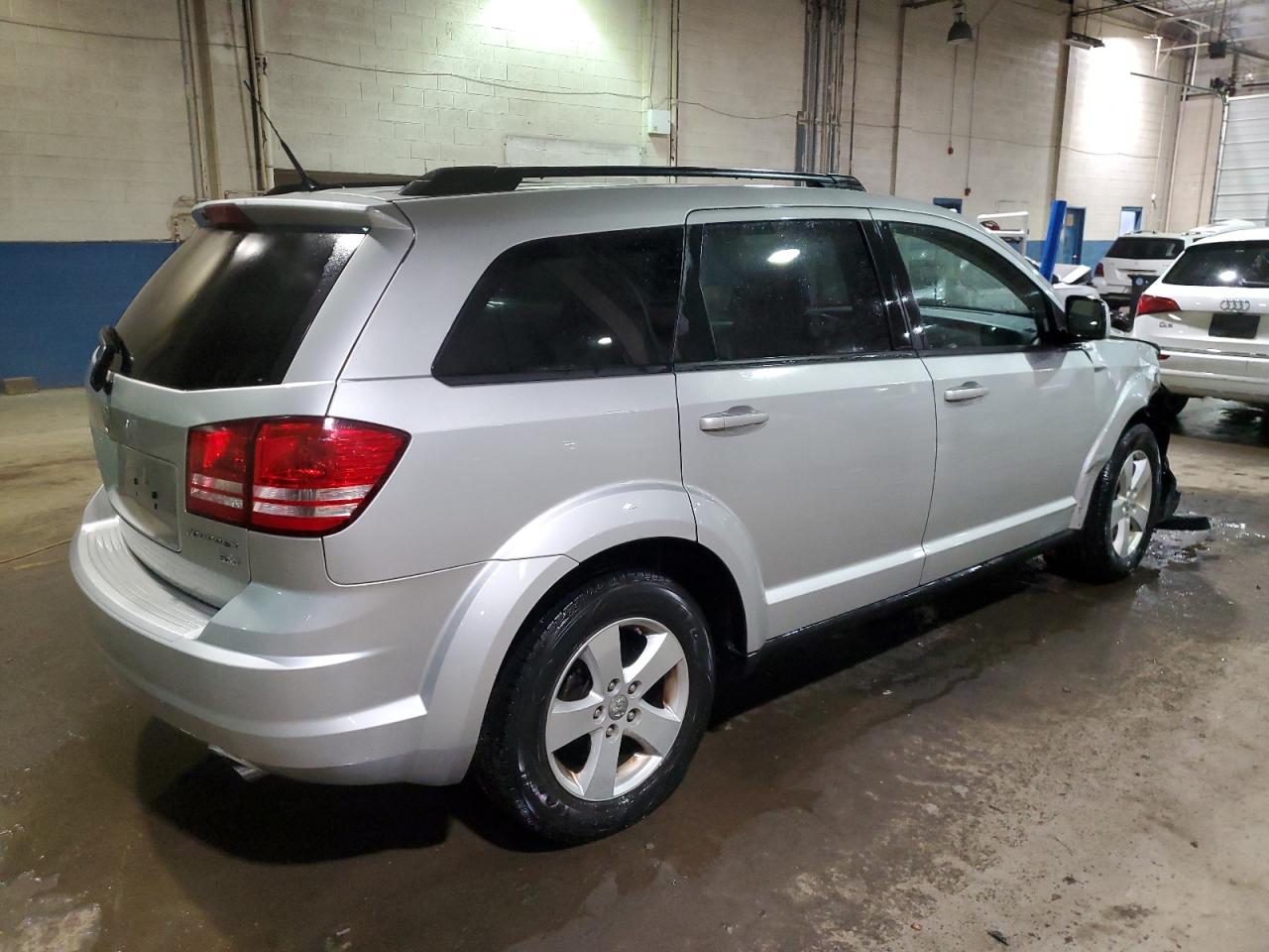 2010 Dodge Journey - Image 3