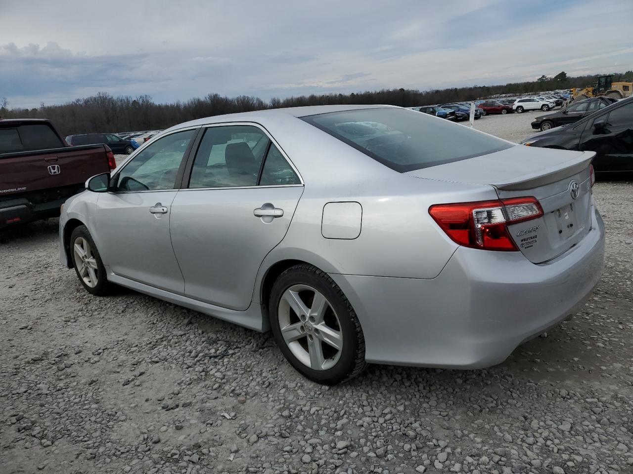 2014 Toyota Camry - Image 2