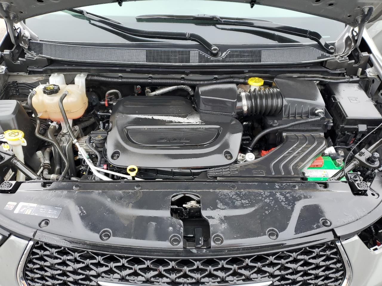 2022 Chrysler Pacifica - Image 12