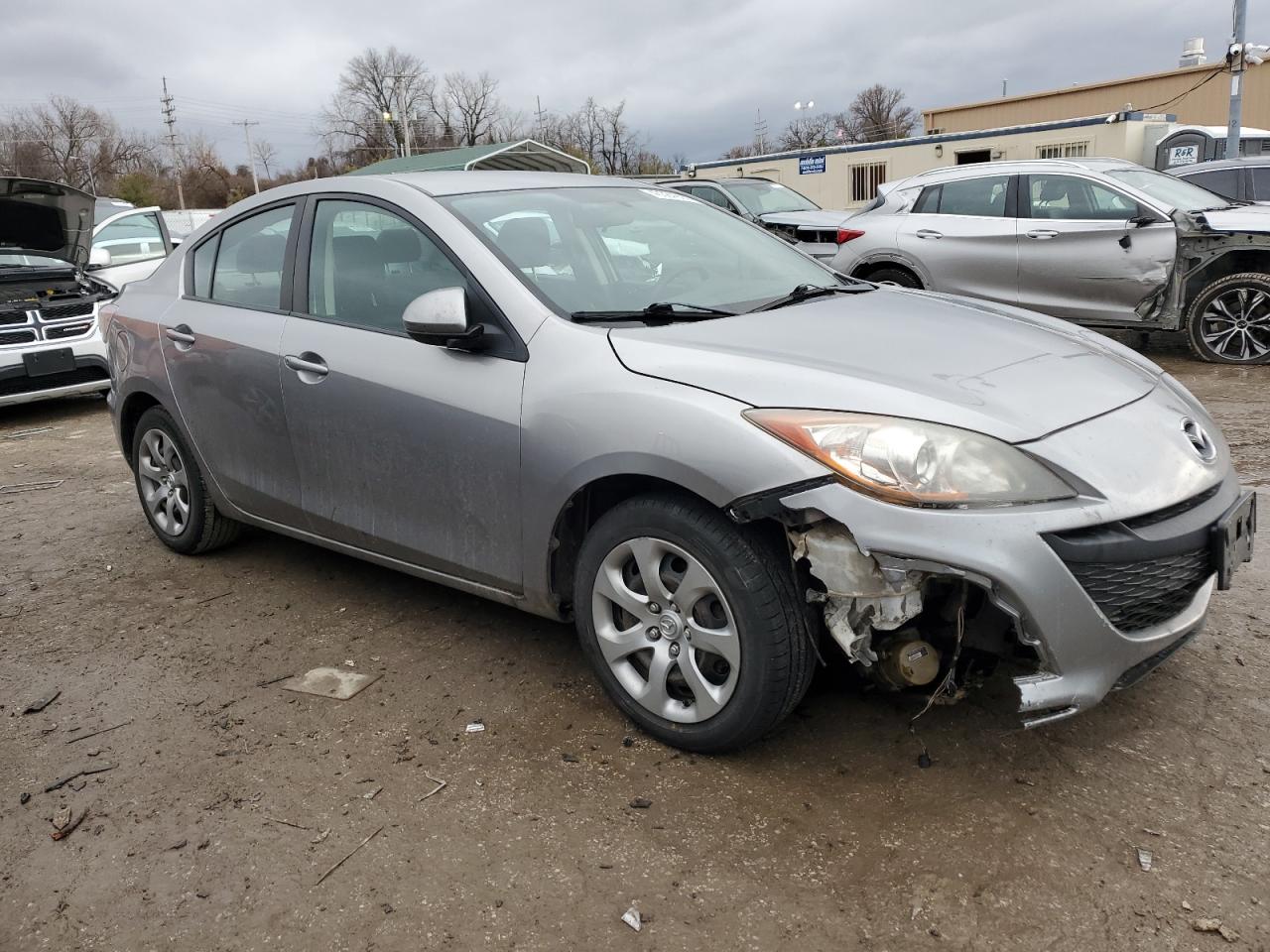 2011 Mazda 3 - Image 4