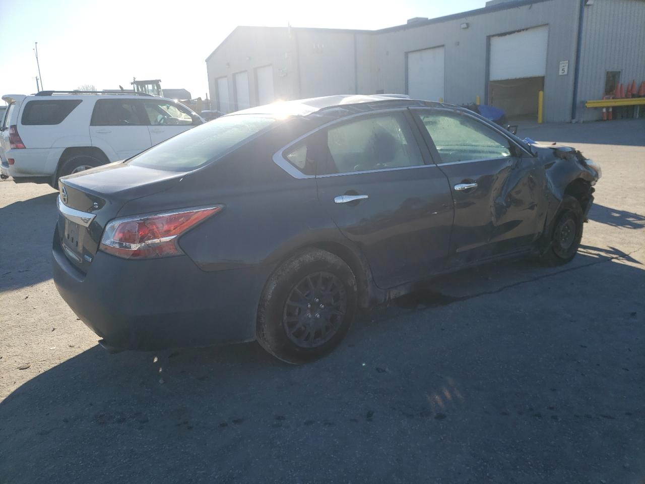 2014 Nissan Altima - Image 3