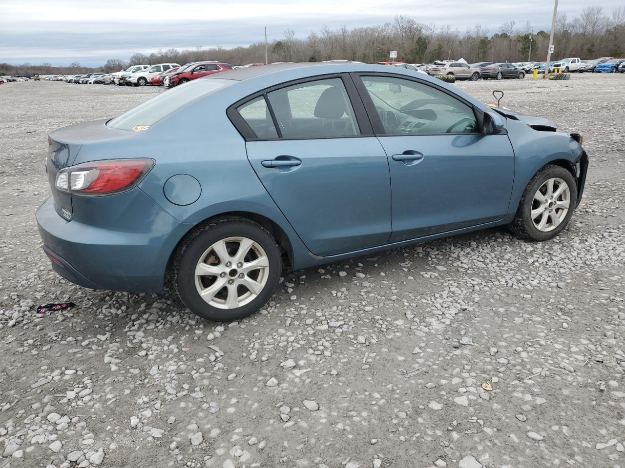 2011 Mazda 3 - Image 3