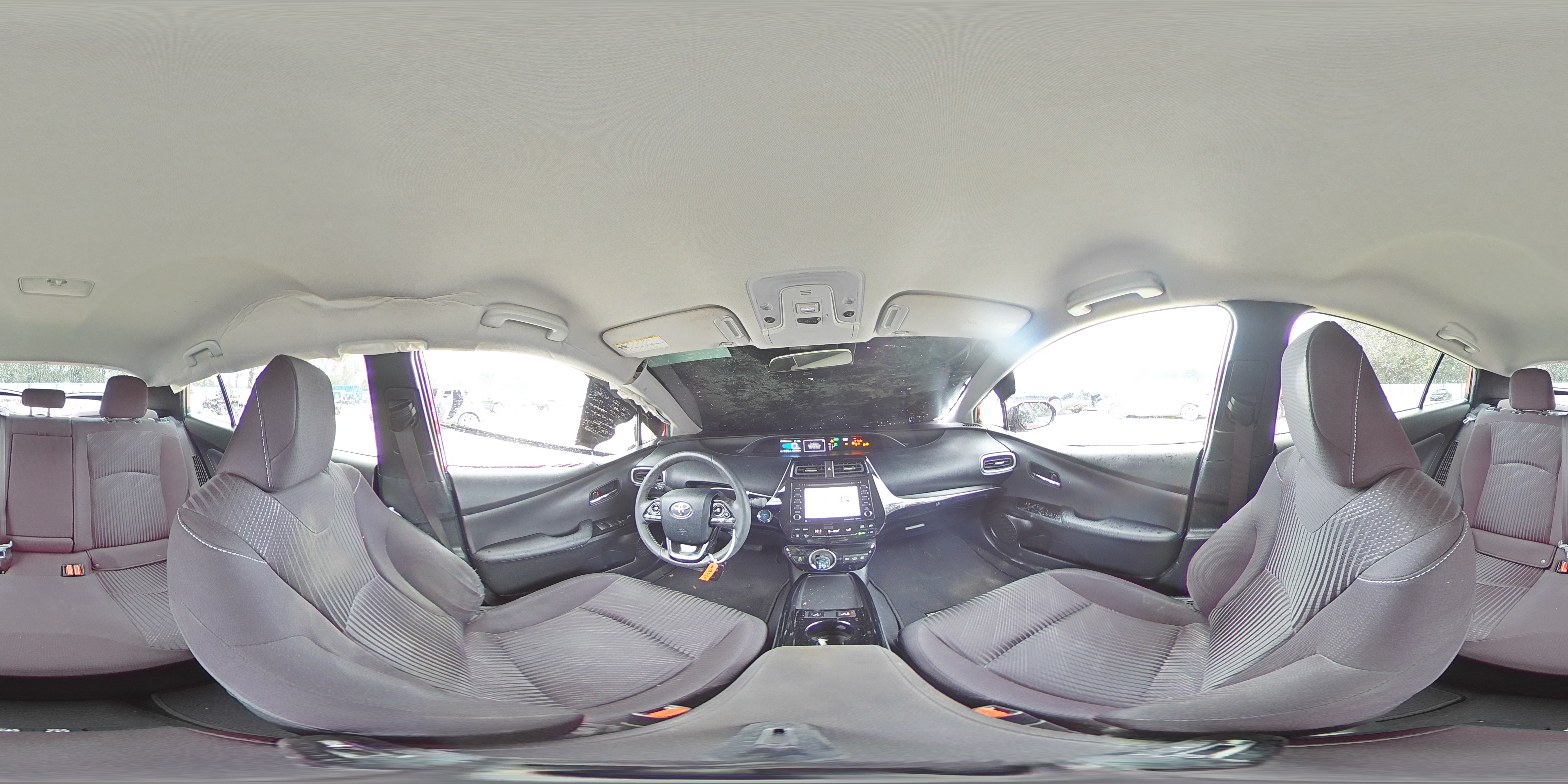 2020 Toyota Prius - Image 13