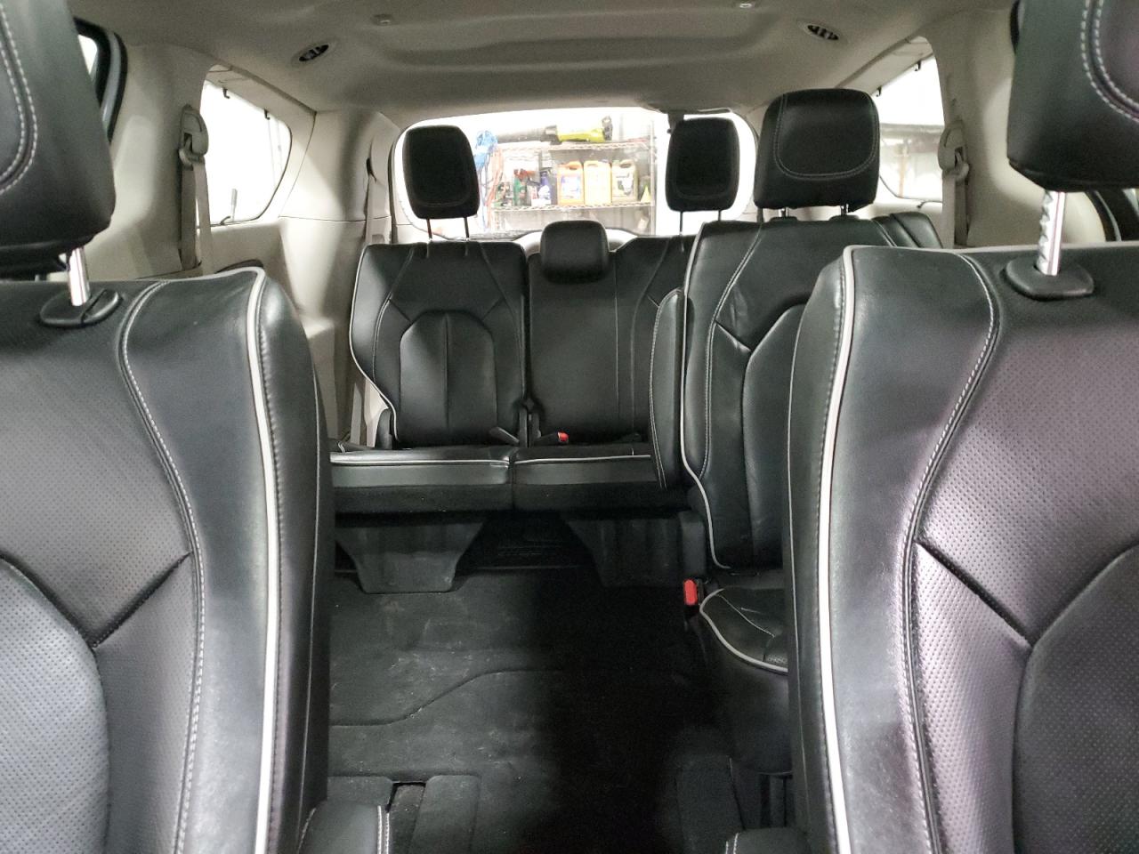 2022 Chrysler Pacifica - Image 10