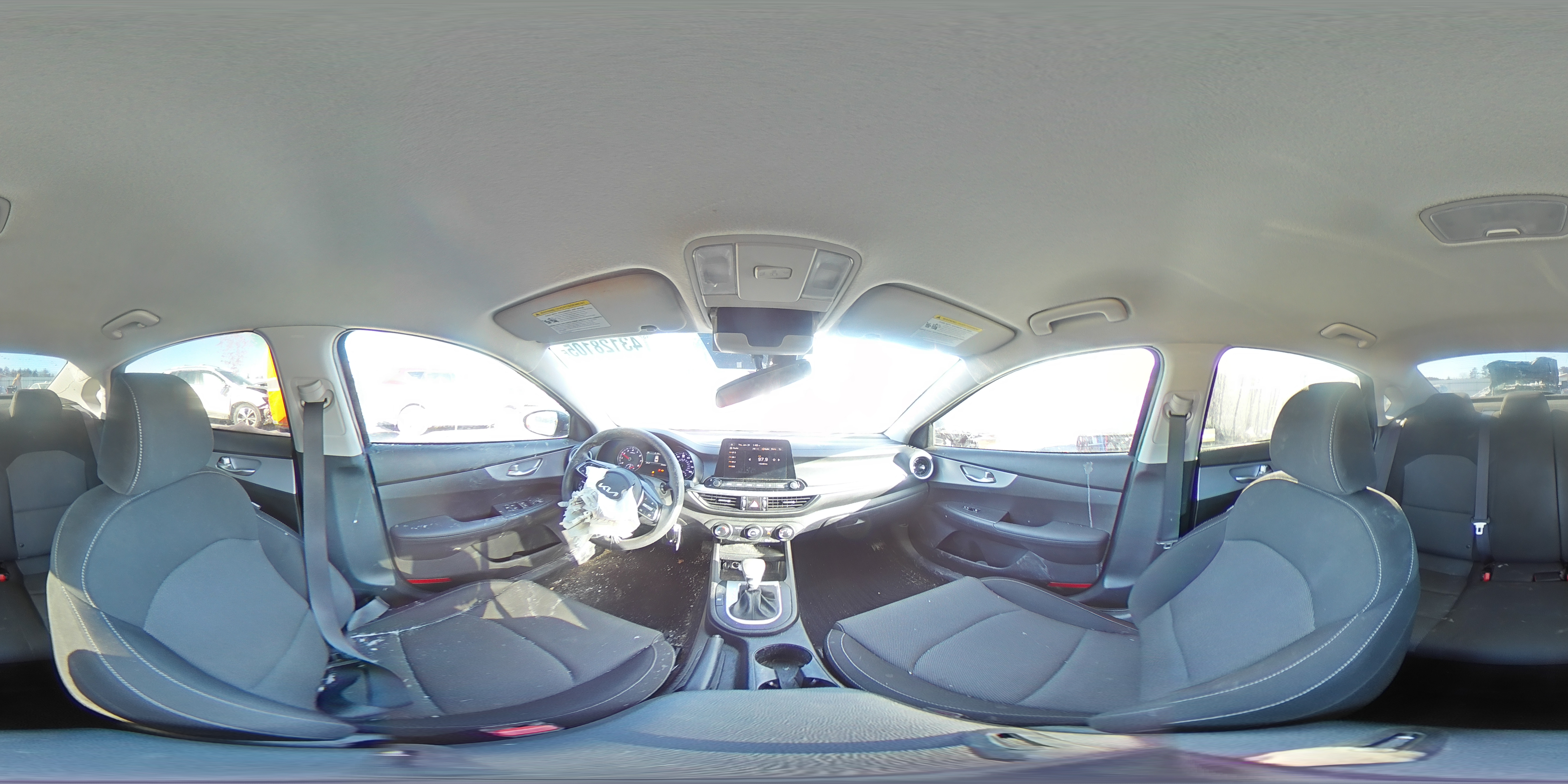 2024 Kia Forte - Image 12