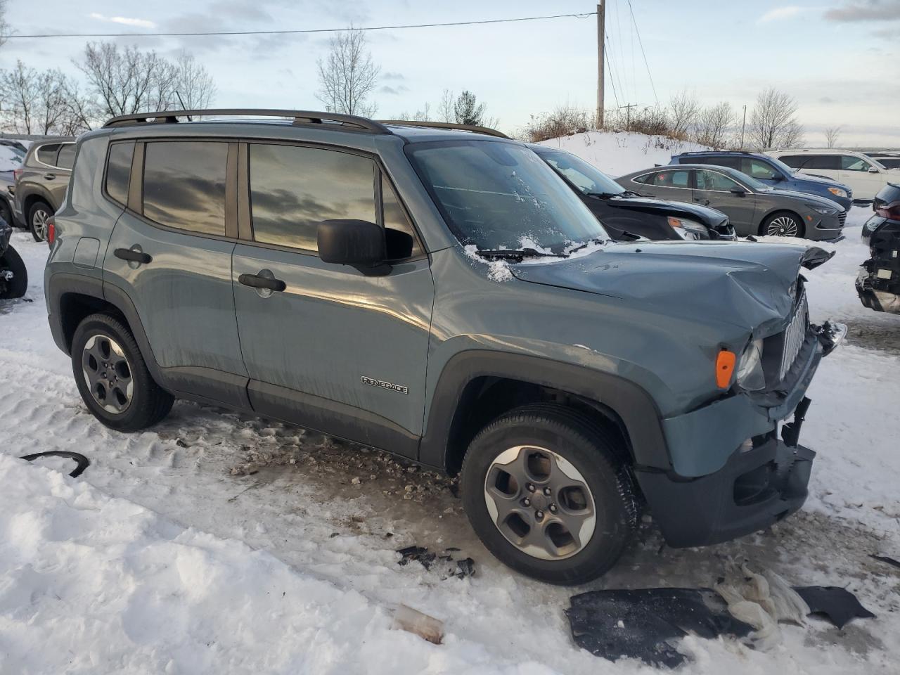 2017 Jeep Renegade - Image 4