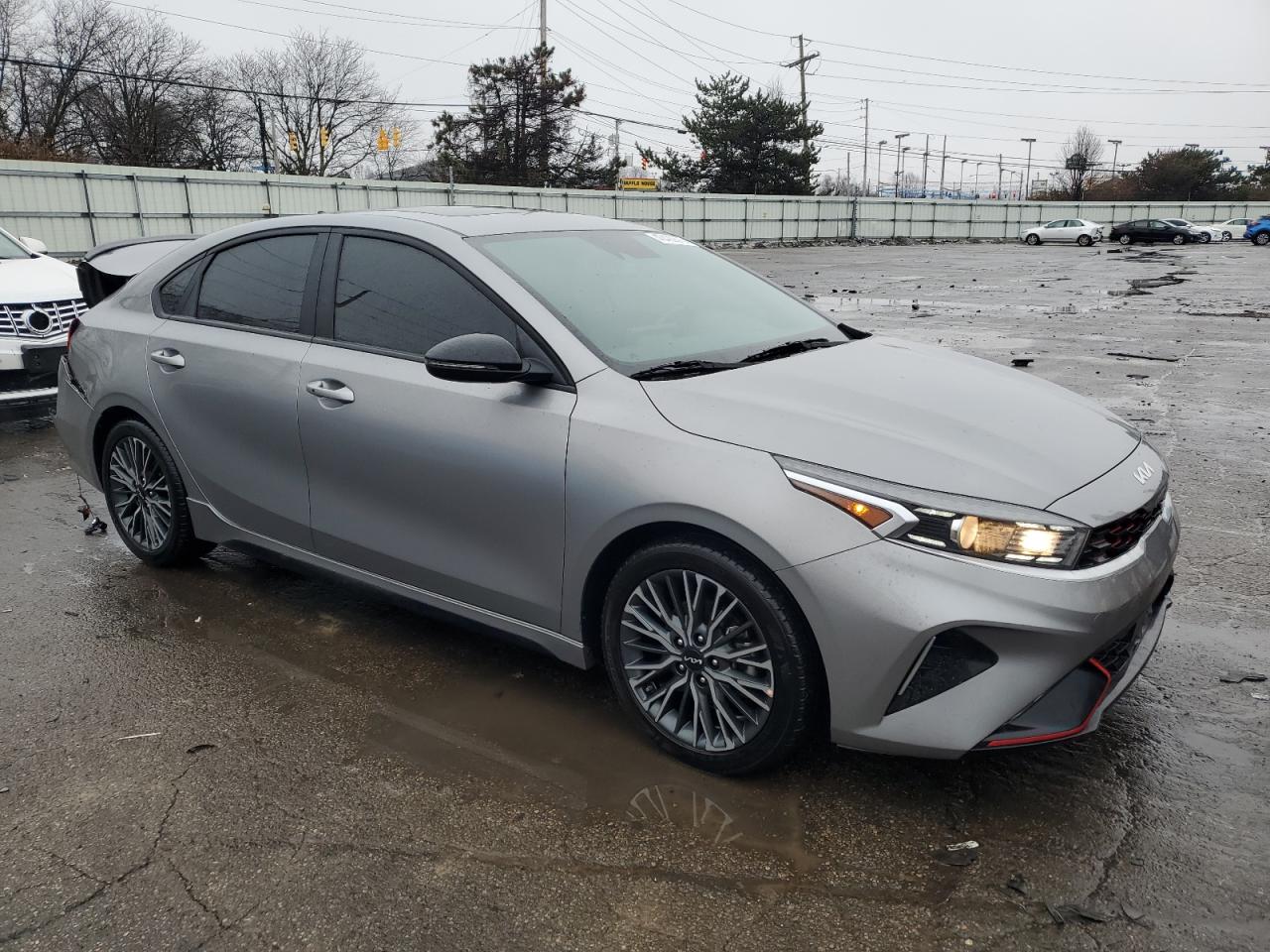 2024 Kia Forte - Image 4