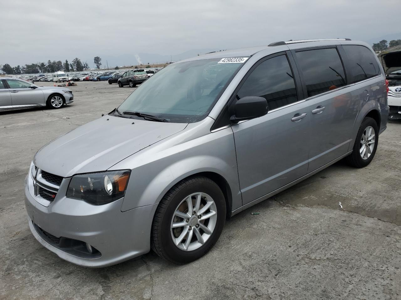 2019 Dodge Caravan - Image 1