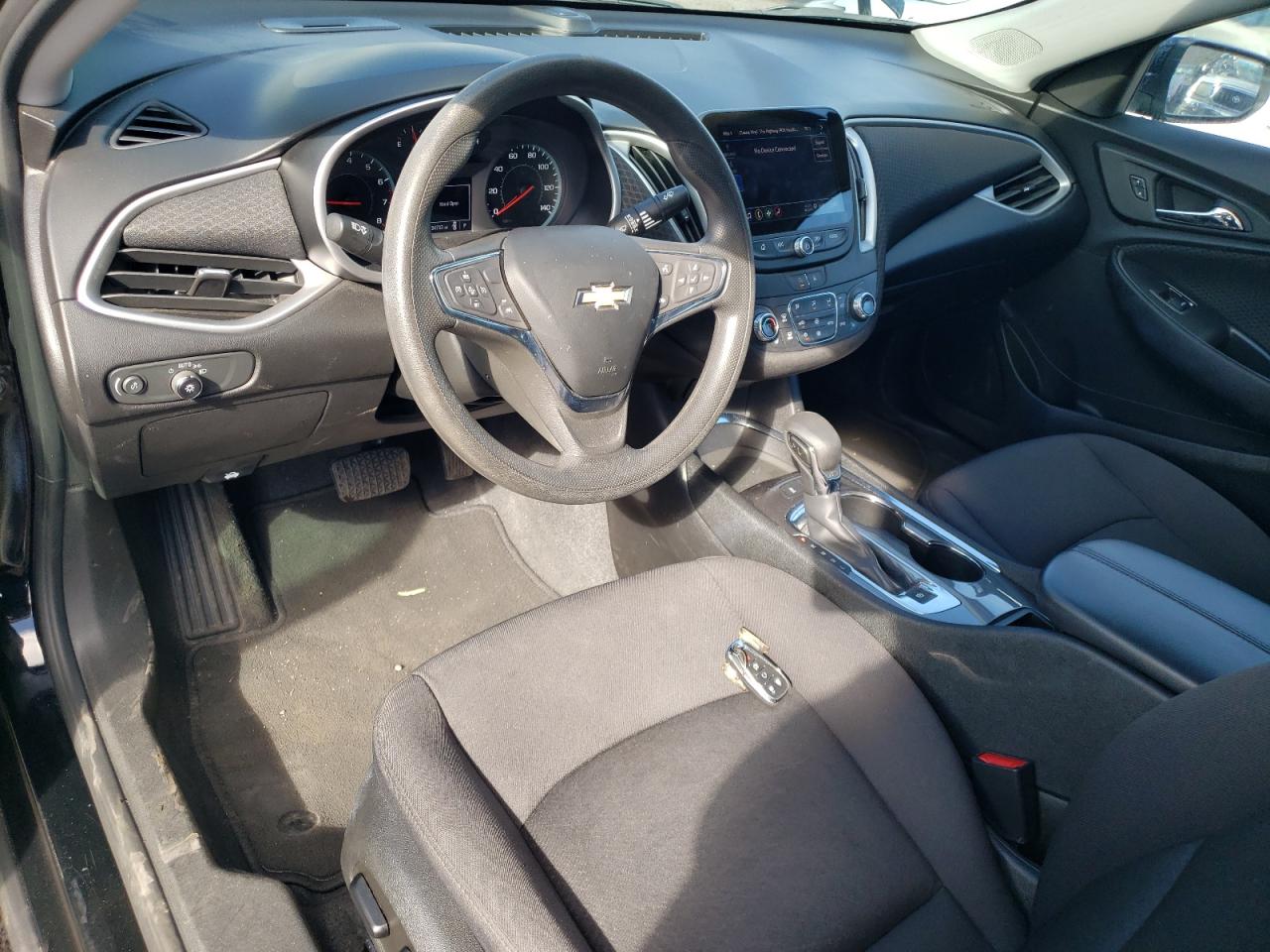 2023 Chevrolet Malibu - Image 8