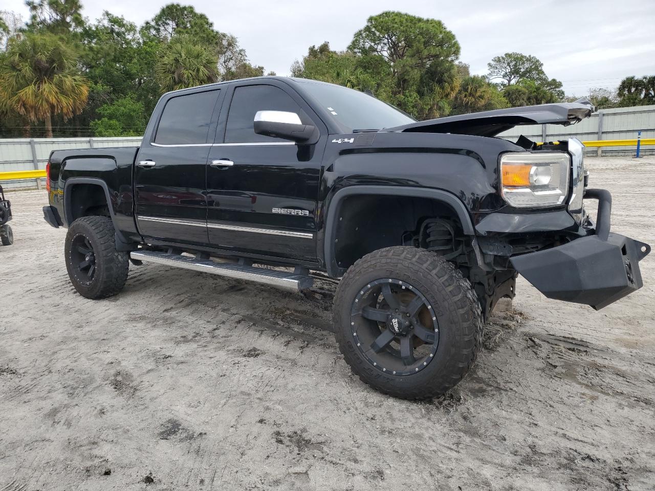 2014 GMC Sierra - Image 4