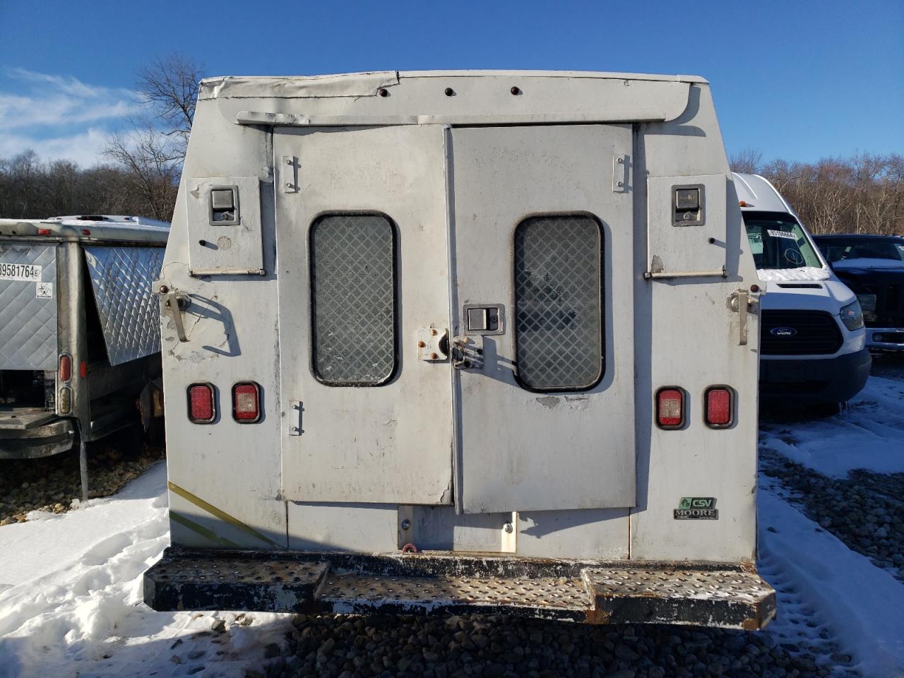 2009 GMC Savana - Image 6