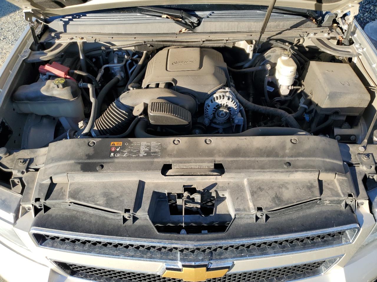2014 Chevrolet Tahoe - Image 12