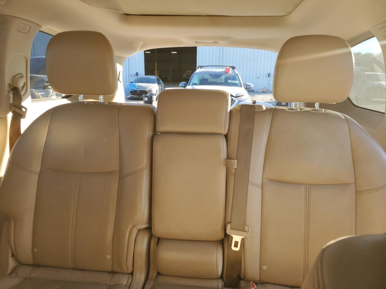 2014 Nissan Pathfinder - Image 10