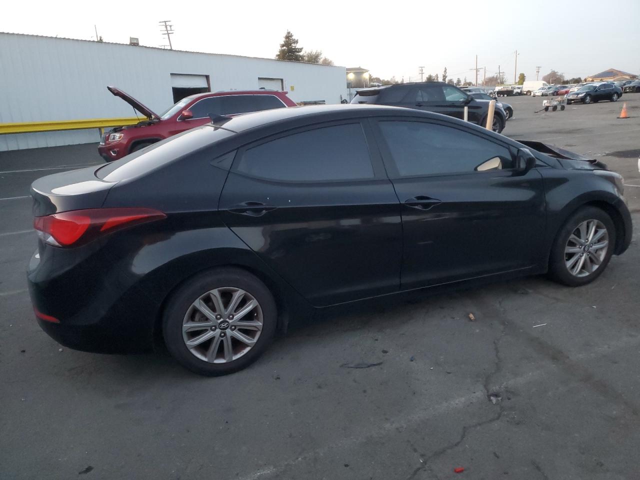 2016 Hyundai Elantra - Image 3